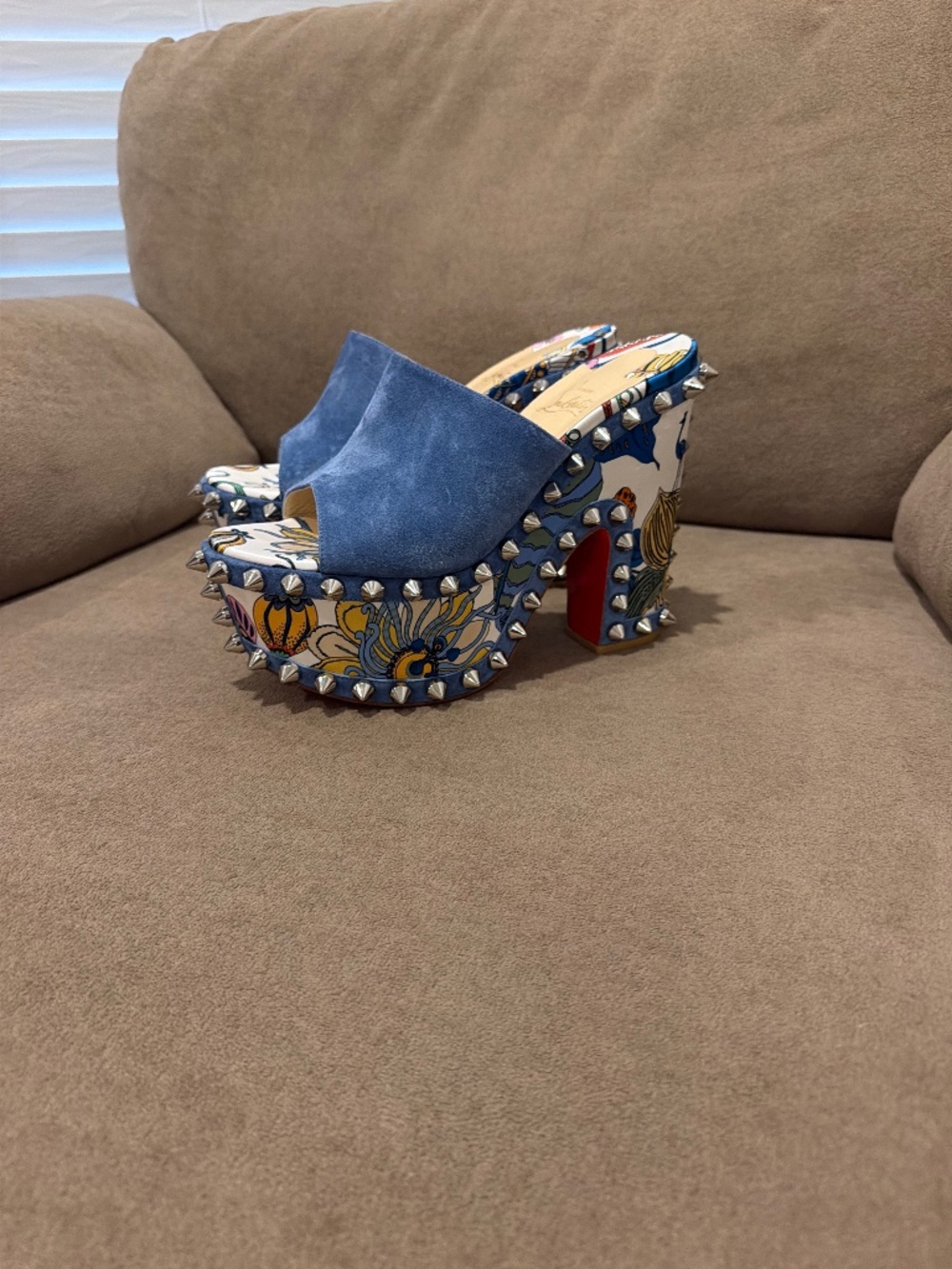 Christian Louboutin - Picture 1 of 3